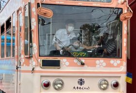 岡山電気軌道 子ども向け 車庫線内運転体験イベント